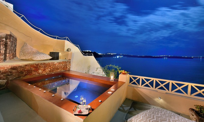 Tholos Villa | Avax Villa by K&K, Oia