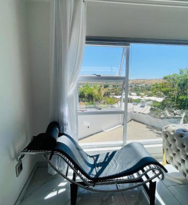 Klein Windhoek House | Avis sunrise view