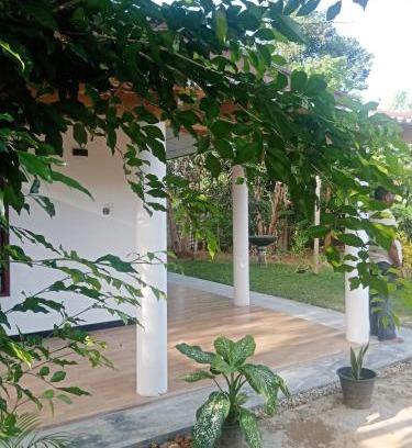 Kathaluwa Villa | Awana Bay