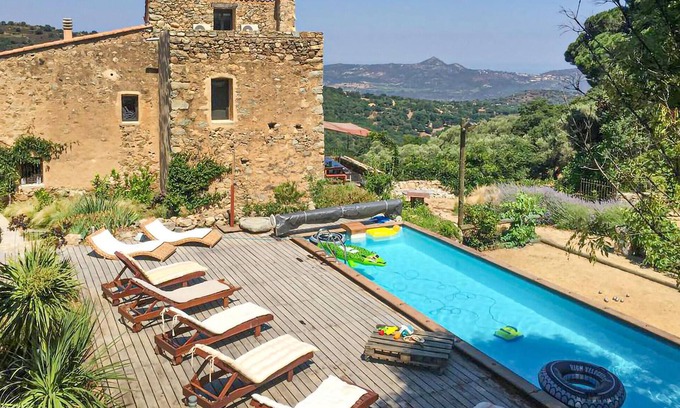 Ville-di-Paraso House | Awesome home in Ville-Di-Paraso