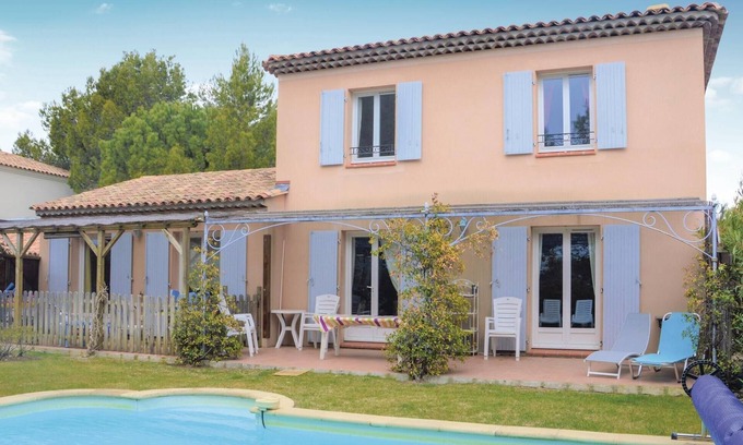 Pont Royal House | Awesome home in Mallemort