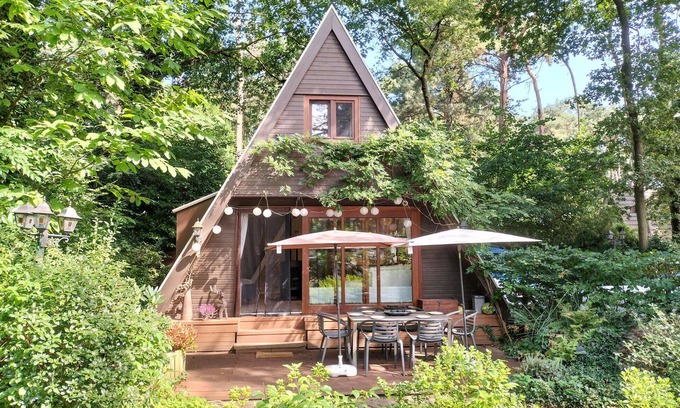 Rekem House | Awesome home in Rekem-Lanaken with WiFi