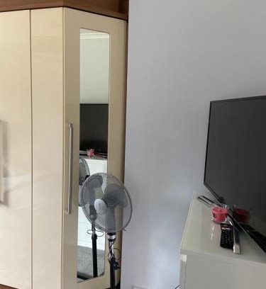 Birmingham House | Aylesbury Manor