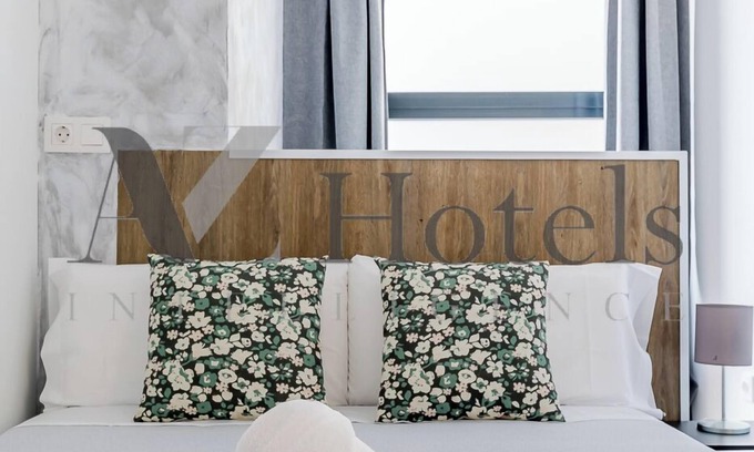 Moncloa - Arguelles Hotel | AYZ Princesa - Auto check-in property