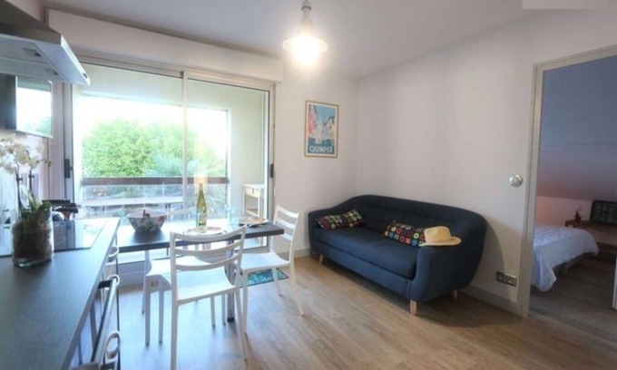 Clohars-Fouesnant Apartment | Bénodet, Charmant Appartement en Impasse sur L'arrière Port le Long D'un Sentier