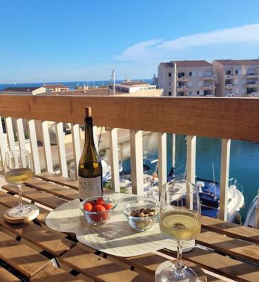 Frontignan Apartment | Béréa - Les Cormorans - Vue port et mer