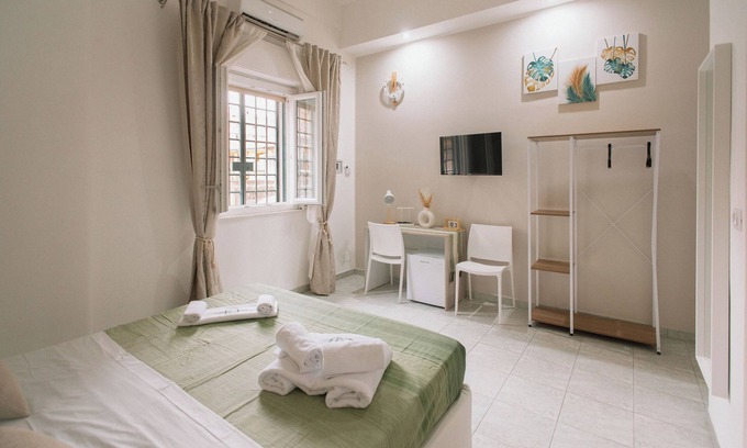 Picanello-Ognina-Barriera-Canalicchio Bed & Breakfast | B&B del bosco