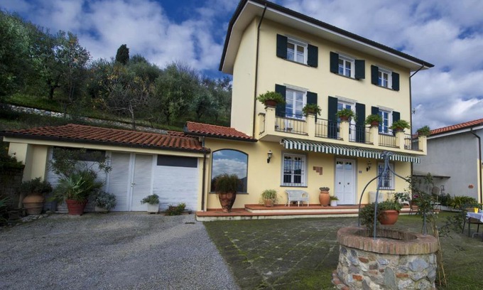 Massarosa Bed & Breakfast | B&B Il Trebbio