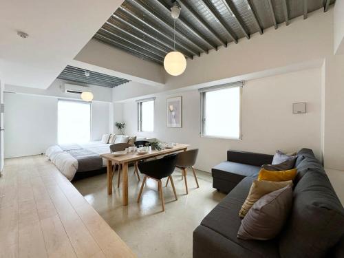 Hiroshima City Centre Apartment | b hotel Arts Dobashi - New Studio Apt in the City Center for 6Ppl