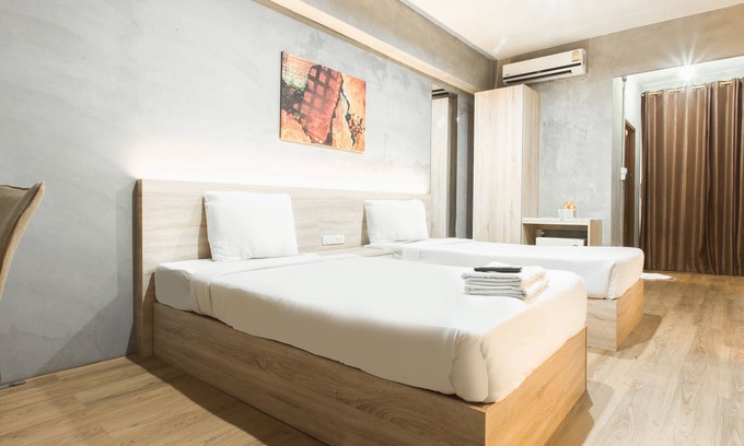 Chang Phueak Hotel | B2 Santitham Boutique and Budget Hotel
