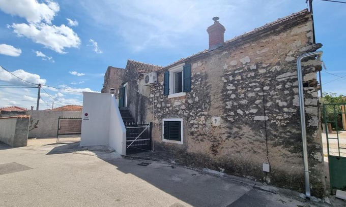 Zadar House | Back to the Future