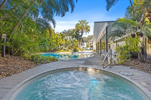 Rainbow Beach House | Baden 53 Rainbow Shores. Pool. Wifi