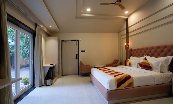 Village Hokra Hotel | Bageecha Resort Pushkar