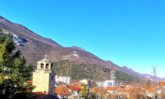 Vratsa Apartment | Balkan view apartment