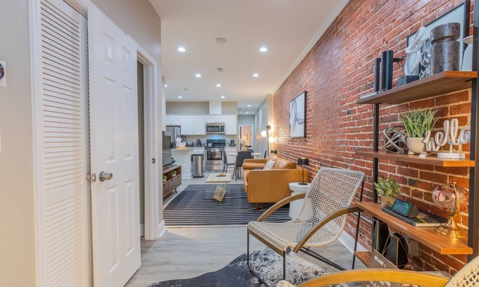 Downtown Baltimore Apartment | Baltimore's Home Away From Home 2 Bedroom Apts by Redawning