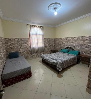 Tamrhakht House | Banana surf town