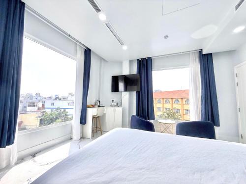 Tan Thuan Tay Hotel | Bao Aurora Oasis Hotel