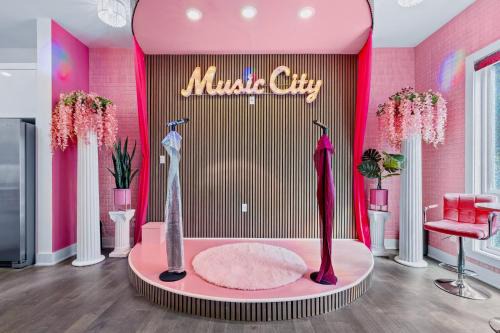 Nashville Apartment | Barbie's Nashville Bachelorette Bash