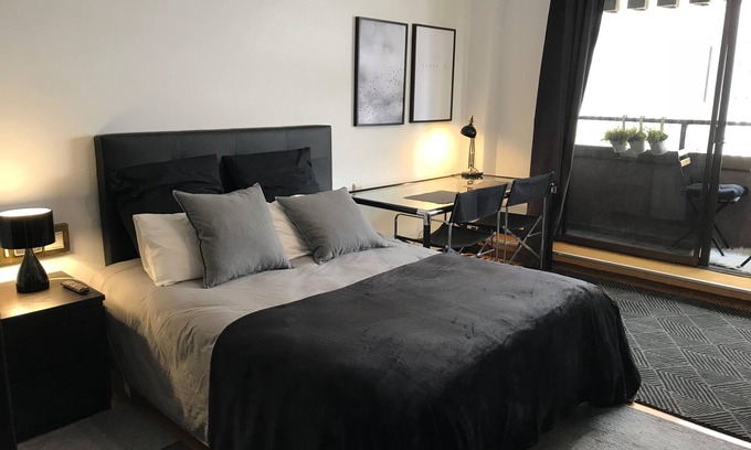 Castellana Apartment | Barrio de Salamanca 5 *