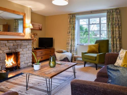 Chideock House | Barters Cottage