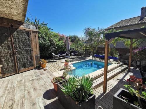 La Seyne-sur-Mer House | Bas de villa avec jardin, piscine et jacuzzi