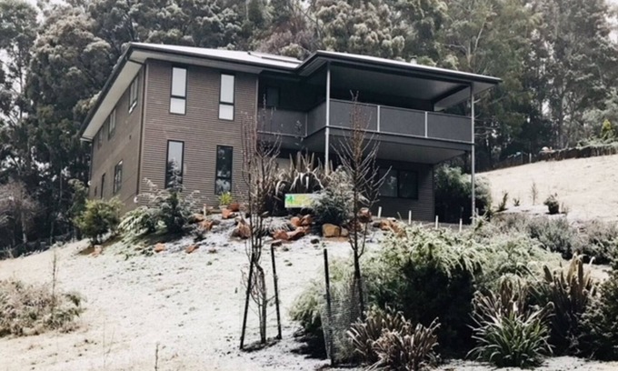 Merrijig House | Base of Mt Buller -3 bedroom house in Merrijig .OFFERING DISCOUNTS