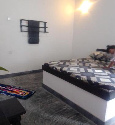 Homagama Hotel | Batawala PARADIES inn