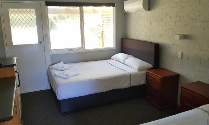 Bateau Bay Hotel | Bateau Bay Hotel