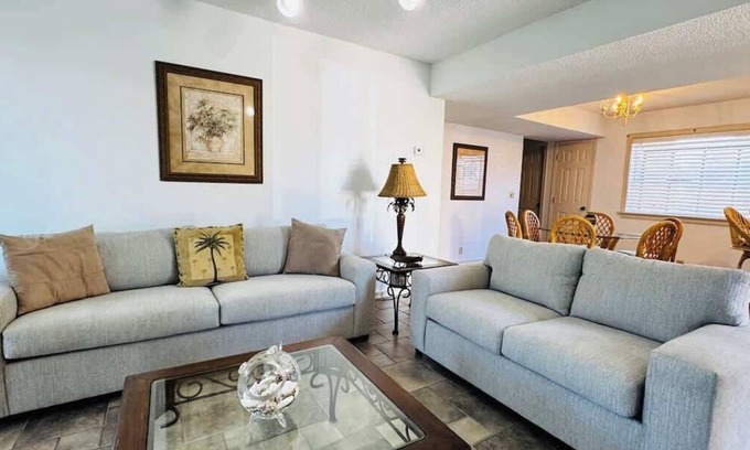 Little River Apartment | Bay Tree cozy 2BR condo on the ground floor