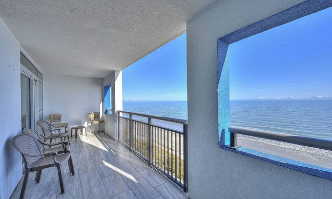 Downtown Myrtle Beach Condo | Bay View Resort by Elliott Beach Rentals