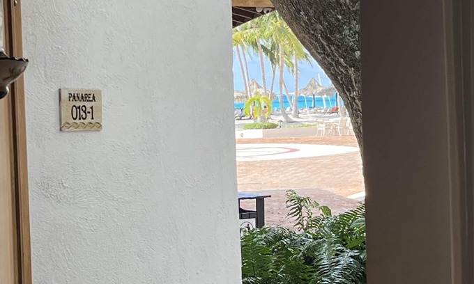 Bayahibe Apartment | Bayahibe Cadaquez Caribe Beachfront Apt next to Dreams & Catalonia Resorts