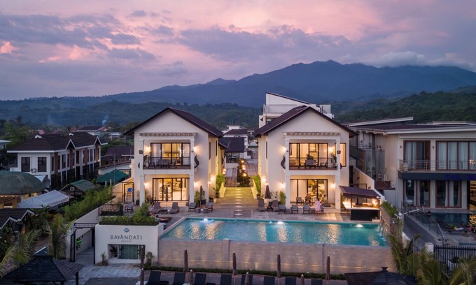 Morong Resort | Bayandati Resort
