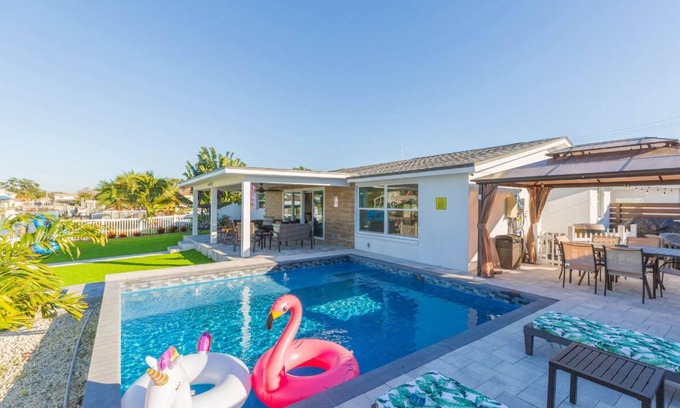 Bay Crest Park House | BayCrest Waterfront Pool Oasis Home in Tampa