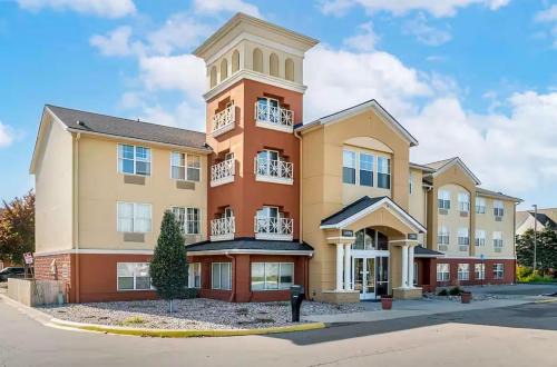 Auburn Hills Hotel | Baymont by Wyndham Auburn Hills South