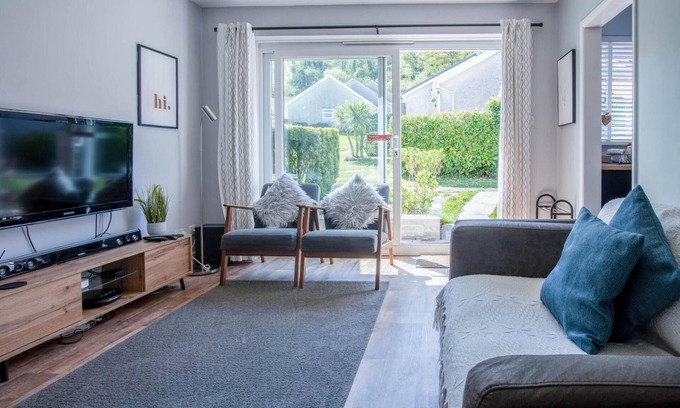 Oxwich Ski Chalet | Bayview 87 - 2 Bedroom Chalet - Bayview Oxwich