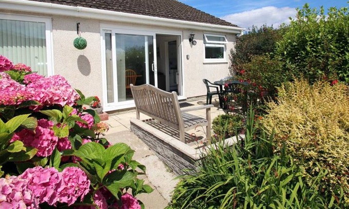 Oxwich Ski Chalet | Bayview Bungalow 351