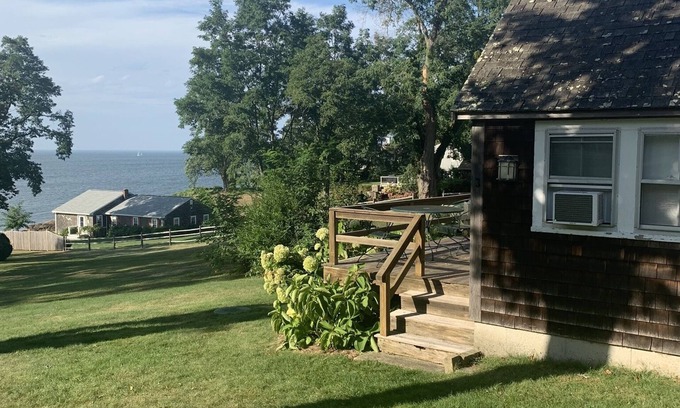 Gloucester Cottage | Bayview Guest Cottage