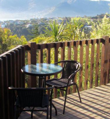 Diamond Harbour Apartment | Bayview Studio