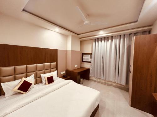 Gaya Hotel | BB Hotel and Banquet Hall