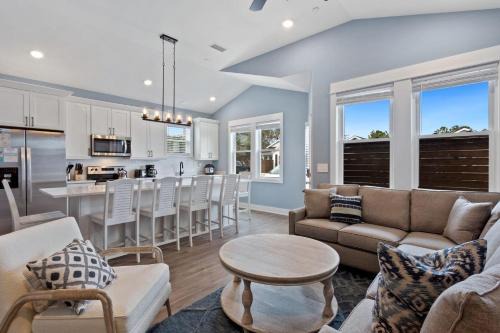 Corolla Light House | BCW14A - Sunshine Beach Daze