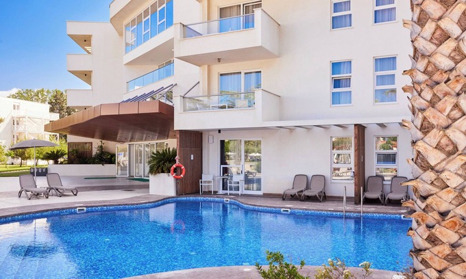 Ulcinj Hotel | Beach Adventures! TWO Contemporary Units, Beachfront, Outdoor Swimming Pools!