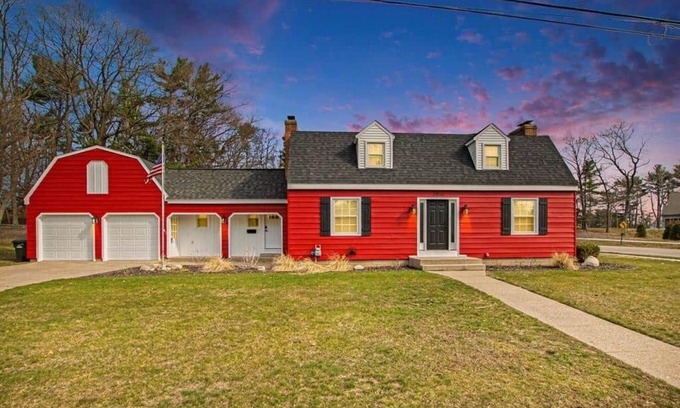Beachwood-Bluffton House | Beach Barn Bungalow
