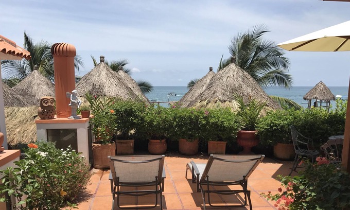 Amapas Cottage | Beach Cottage next to La Palapa...4 Bed/4 Bath
