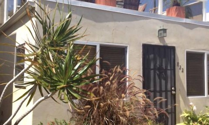 Mission Beach House | BEACH ESCAPE! WELL STOCKED! OUTDOOR DECKS!