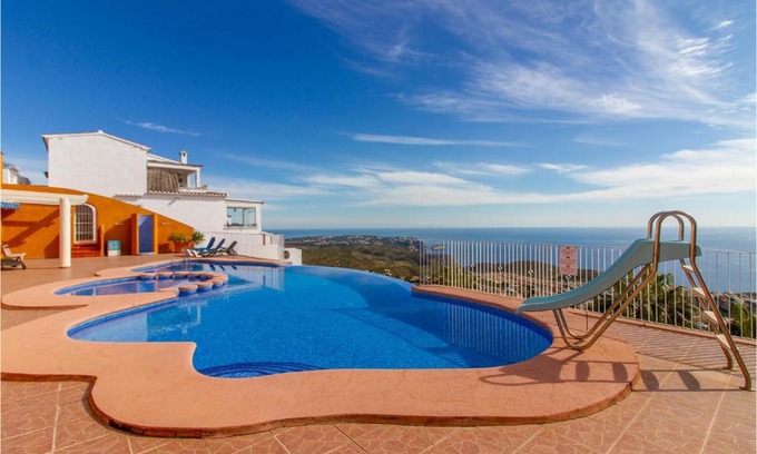Cumbre del Sol Apartment | Beach Front Apartment
