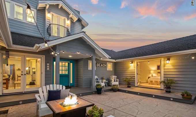 Coronado House | Beach House Steps to the Ocean with Rooftop Ocean Views