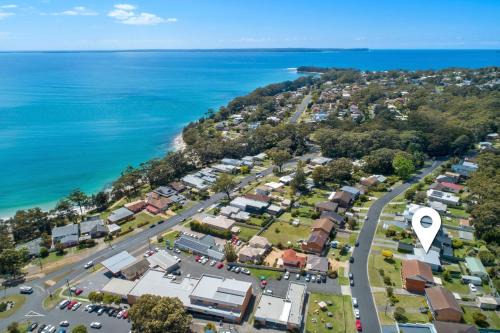 Vincentia Apartment | Beach Views on Excellent Studio 27 - Belle Escapes Jervis Bay