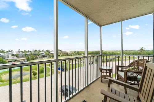 Bonita Springs Apartment | Beachfront Suite w Balcony, Walk to Bars, Restaurants and More