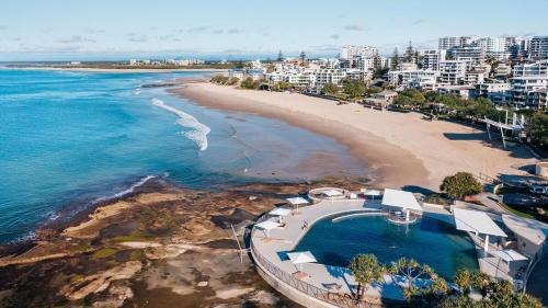 Kings Beach Apartment | Beachside Escape - Beaches, Dining & Coastal Vibes