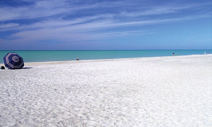 Englewood Cottage | Beachy Cottage near Manasota Key